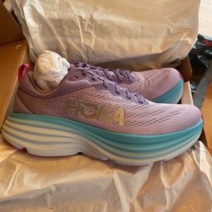 BNIB Hoka Bondi Women’s Athletic Shoes size 9B